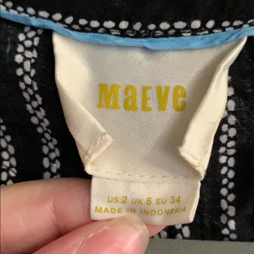 Maeve Button Up Top - Picture 3 of 4